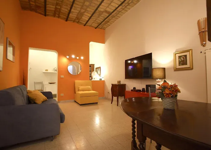 Manara House